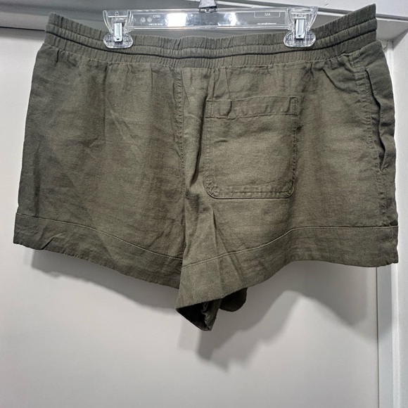 Universal Thread Drawstring Shorts - Picture 2 of 7